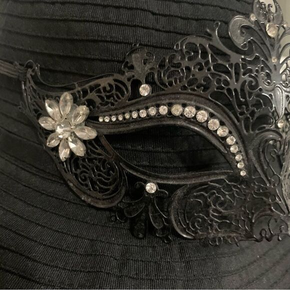 Soft Metal with Rhinestones Masquerade Mask